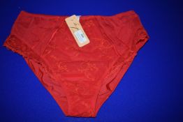 *Lise Charmel Allure Future Red Full Panty Size: XL RRP £79
