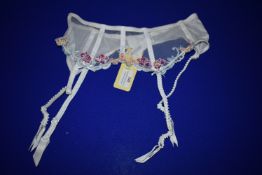 *Lise Charmel Paris Flirty Suspender Belt Size: L RRP £69