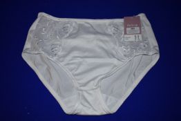 *Conturelle Felina Slip White Full Panty Size: 16 RRP £