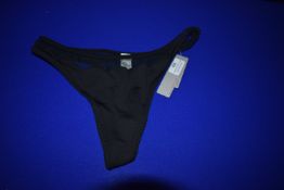 *Huit of Paris Cupcake Thong Size: 14 RRP £