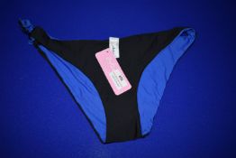 *Lise Charmel L’est Ivale Chic Bikini Bottoms Size: M RRP £