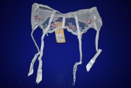 *Lise Charmel Paris Flirty Suspender Belt Size: M RRP £69