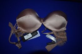 *Andres Sarda of Barcelona Franklyn Bra Size: 34C RRP £185