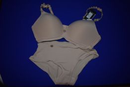 *Marie Jo Tom Café Aulait Bra Size: 38C with Matching Briefs Size: S RRP £75
