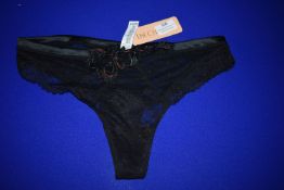 *Lise Charmel Soiree Libertine Black Thong Size: S RRP £