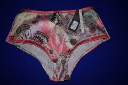 *Simone-Perele Aquarelle Bikini Bottoms Size: EU 3 (to matching previous lot) RRP £
