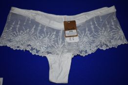 *Chantelle White Thong Size: XL RRP £39