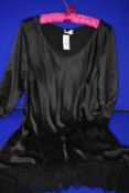 *Marjolaine Jardin Noir Long Sleeve Night Dress Size: 48 100% Silk RRP £250
