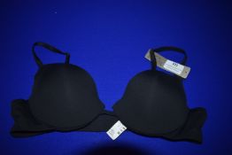 *Huit of Paris Just a Kiss Black Padded Bra Size: 36A RRP £65
