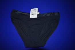 *Hanro of Switzerland Annik Major Blue Full Panty Size: 42-44 RRP £39