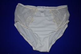 *Louisa Bracq of Paris Elise Ivory Full Panty Size: L RRP £