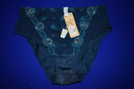*Lise Charmel Desir Karma Full Panty Size: M RRP £