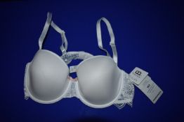 *Passionata Georgia White Bra Size: 36B RRP £39