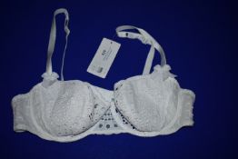 *Maison Le Jaby of Paris White Bra Size: 36B RRP £78