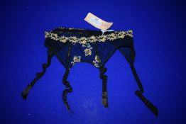 *Lise Charmel Exotic Indie Suspender Belt Size: S RRP £