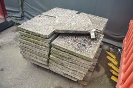 ~35 Gravel Effect Paving Stones 50x50cm