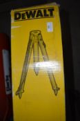 Dewalt DE0736-XJ Tripod