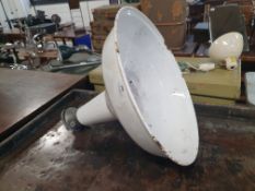 * colicon lamp fitting