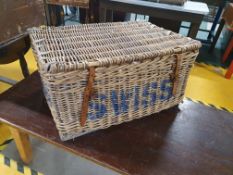 * Large wicker hamper basket