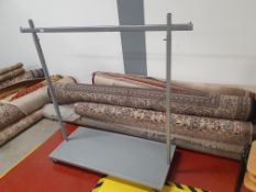 * clothes hanging rail on castors 1500w