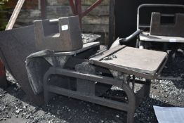 *Set of Sack Scales with an Avery 25kg Weight