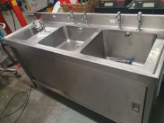 * S/S tripple sink with under-cupboard 1750w x 600d x 1000h
