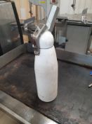 * Vogue whippedd cream dispenser