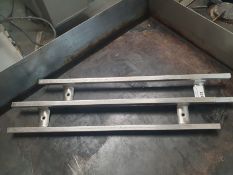 * 2 x magnetic knife racks