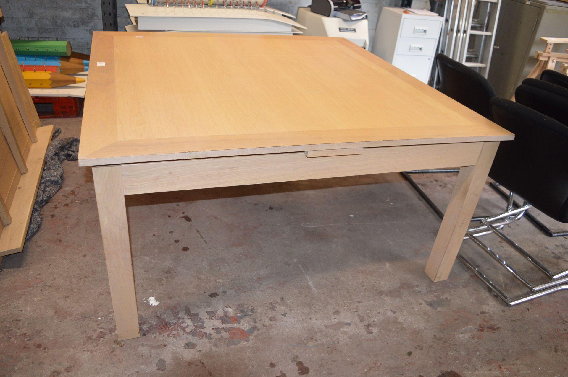 *Extending Dining Table ~150x150-280cm x 76cm tall