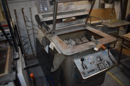 *Parnavac Small Vacuum Forming Machine (requires attention)