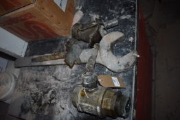 *Heavy Duty Pipe, 70mm Spanner, etc.