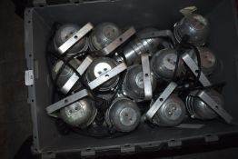 *Box of Twelve PAR 30 Can Lamps