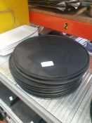 * 10 x slate effect chilled display plates