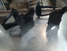 * 2 x TV/screen brackets