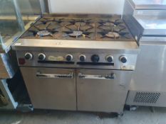 * 6 burner hob and oven