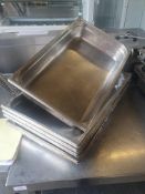 * 6 x 1/1 gastronomes