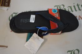 *Flojos Black Flipflops Size: 11