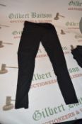 *Jezebel Lightweight Leggings Size: L
