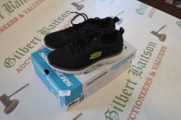 *Skechers Memory Foam Machine Washable Trainers Size: 8