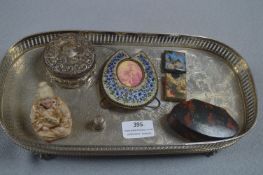 Small Tray of Collectables Including Silver Thimble, Lidded Pot (AF) & Snuff Box Stampcase etc
