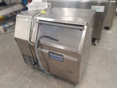 * Porka KF185 ice machine tested working