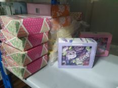 * 15 x sented bath petals