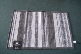 *Mon Chateau Accent Rug 30