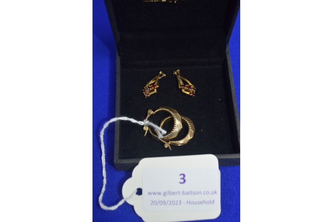 Two Pairs of 9ct Gold Earrings (one with garnets) ~2.93g total