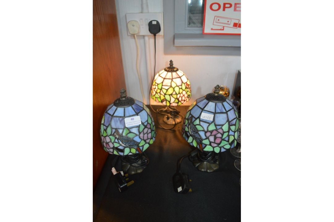 Three Small Leaded Glass Table Lamps with Woodpeck - Image 1 of 2