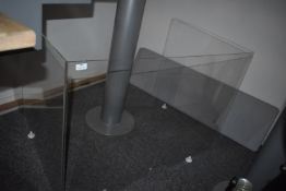 *Perspex Screen H=80cm, L=118cm and D=81cm