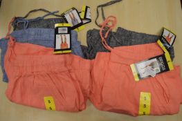*4x Women’s Shorts Size: S