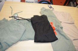 *4x Men’s T-Shirts Size: M