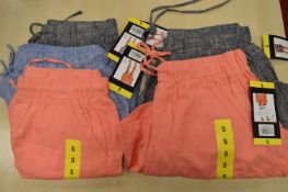 *4x Women’s Shorts Size: S