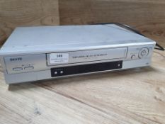 * Sanyo VHS player